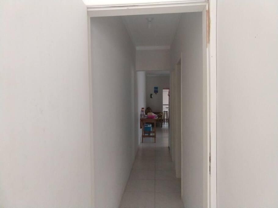 Casa Em Itanhaem Com 2 Quartos Garagem P 2 Carros, Churrasqueira, Piscina 200 M Da Praia 外观 照片