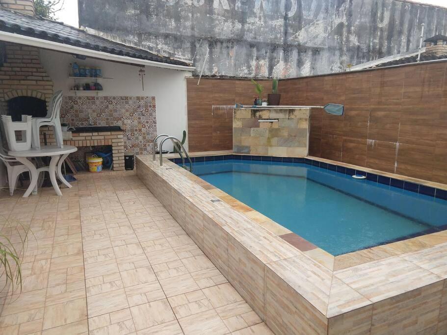 Casa Em Itanhaem Com 2 Quartos Garagem P 2 Carros, Churrasqueira, Piscina 200 M Da Praia 外观 照片